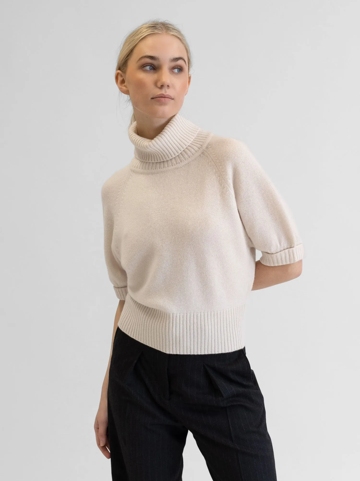 Cashmere sweater "Una" - pearl