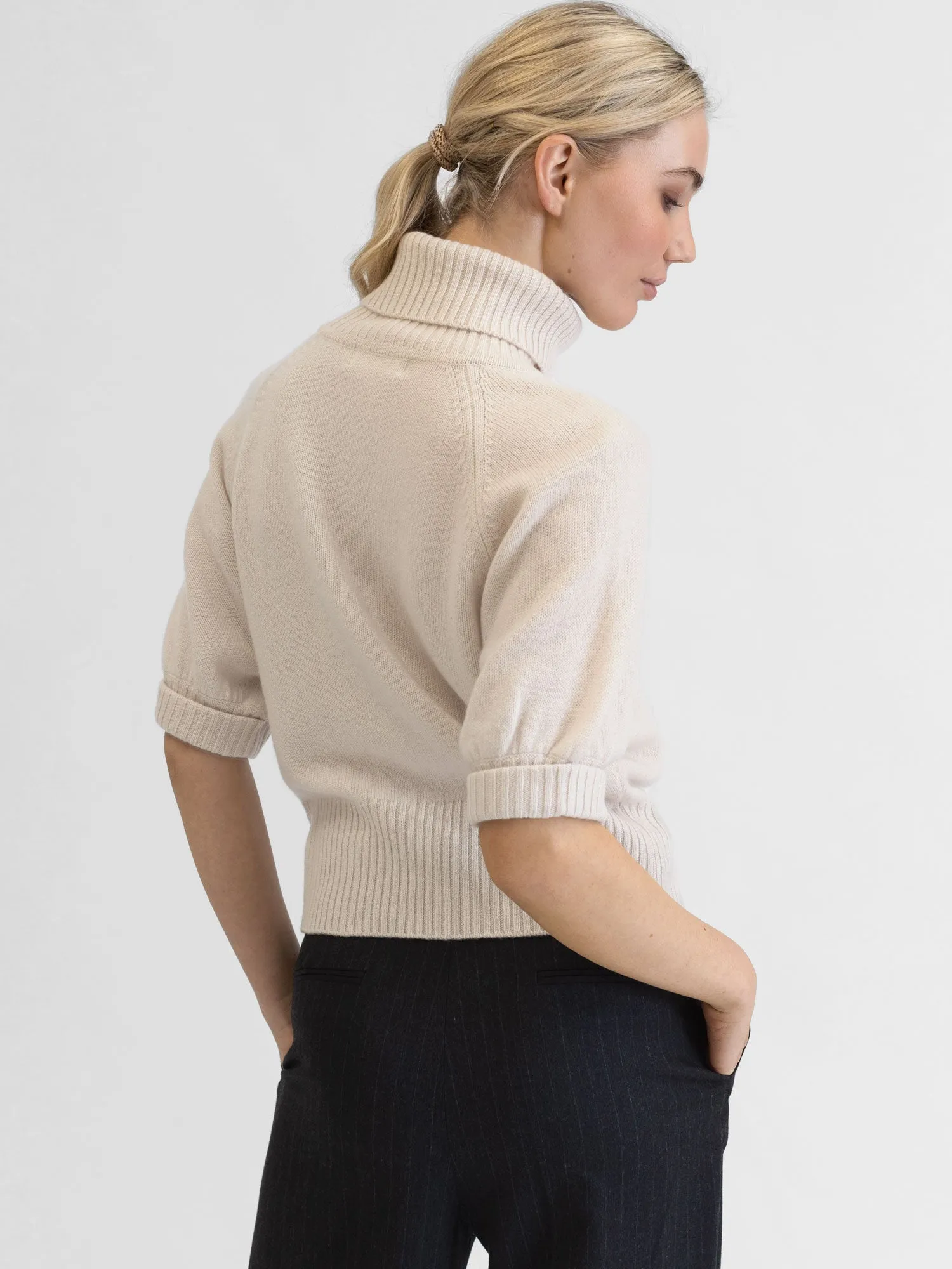 Cashmere sweater "Una" - pearl