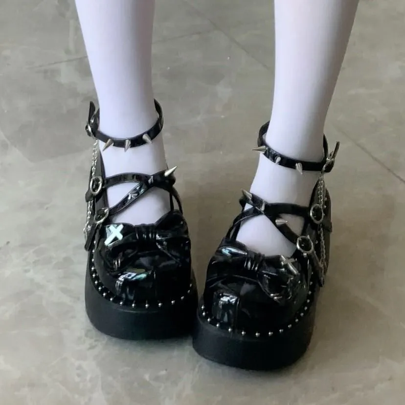 Dark punk thick-soled platform shoes