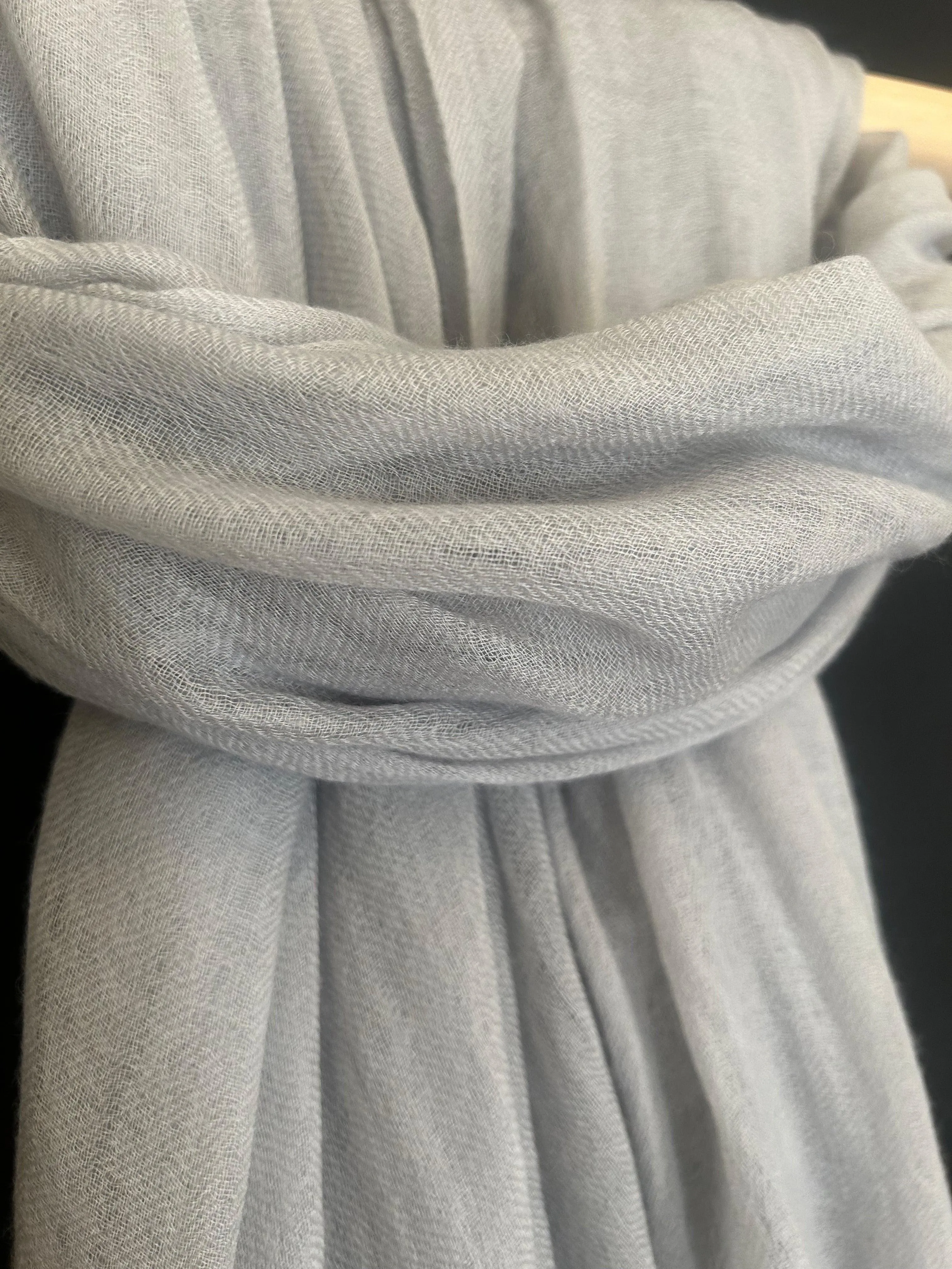 PURE CASHMERE LIGHT GREY WRAP